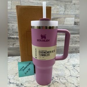 Stanley 40OZ Lilac, New W/ Tags. Comes with box.